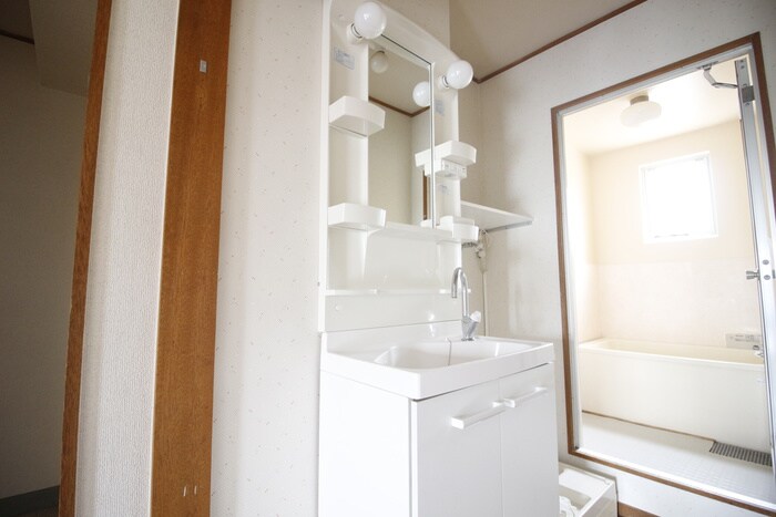 物件内観写真13　(洗面)