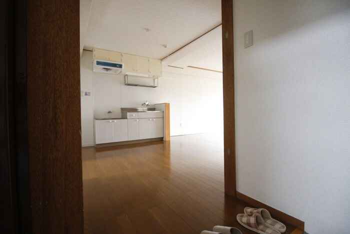 物件内観写真18　(廊下)