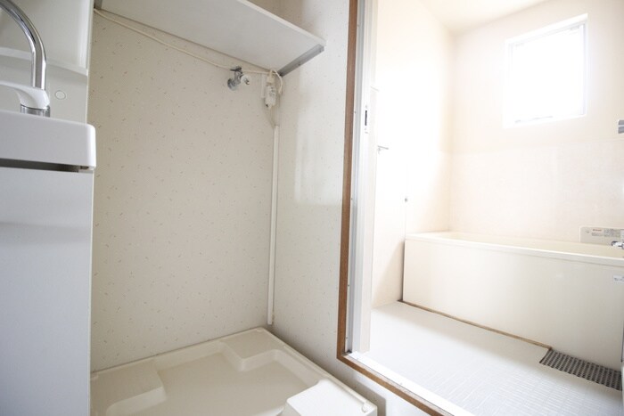 物件内観写真19　(洗濯機置場)