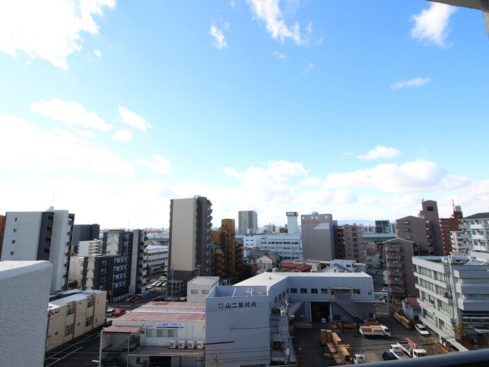 物件内観写真21　(室内からの展望)