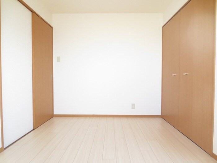 物件内観写真11　(居室)