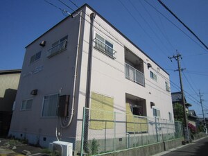 リバ－ハイツ五条外観写真