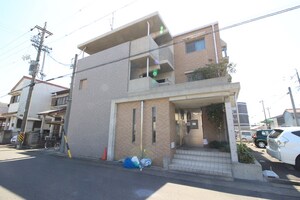 シャルム城町外観写真