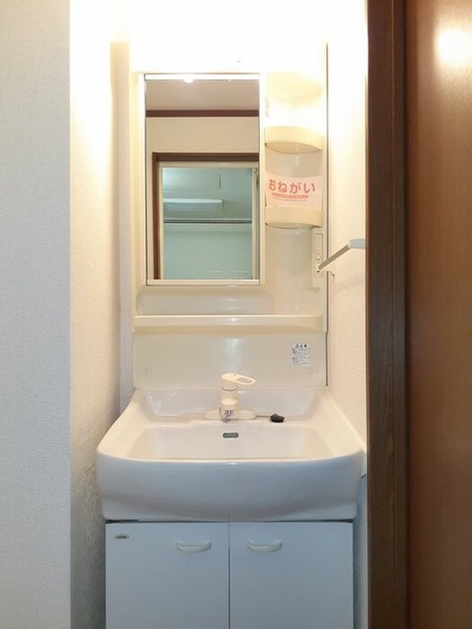 物件内観写真9　(洗面)