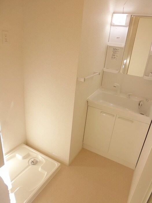 物件内観写真8　(洗面)