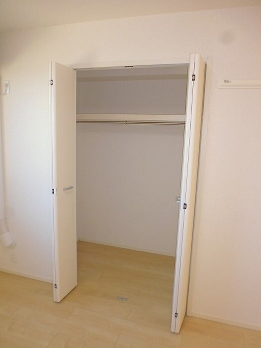 物件内観写真11　(収納)