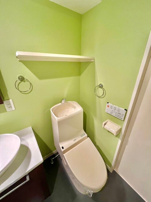 物件内観写真11　(トイレ)