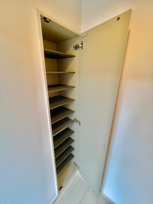 物件内観写真14　(靴箱)