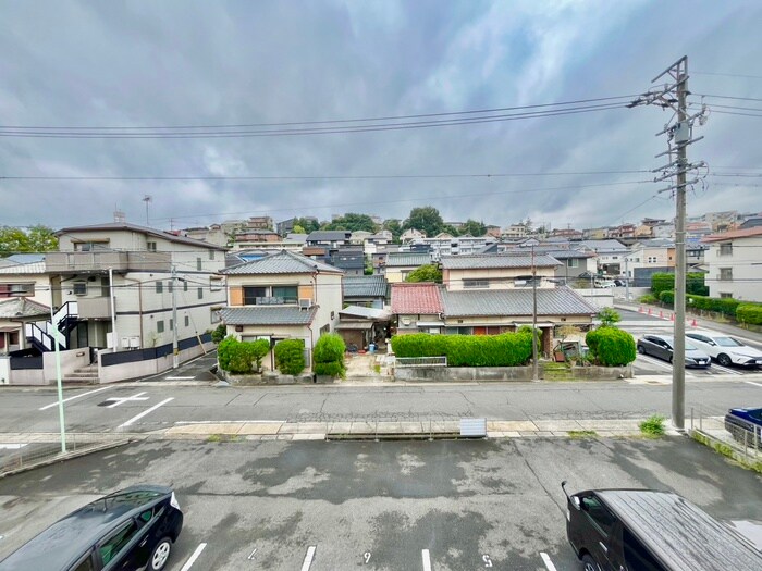 物件内観写真15　(室内からの展望)