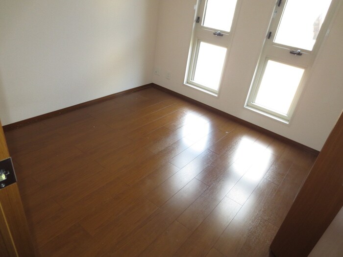 ワダニシ・ムジュ－の居室