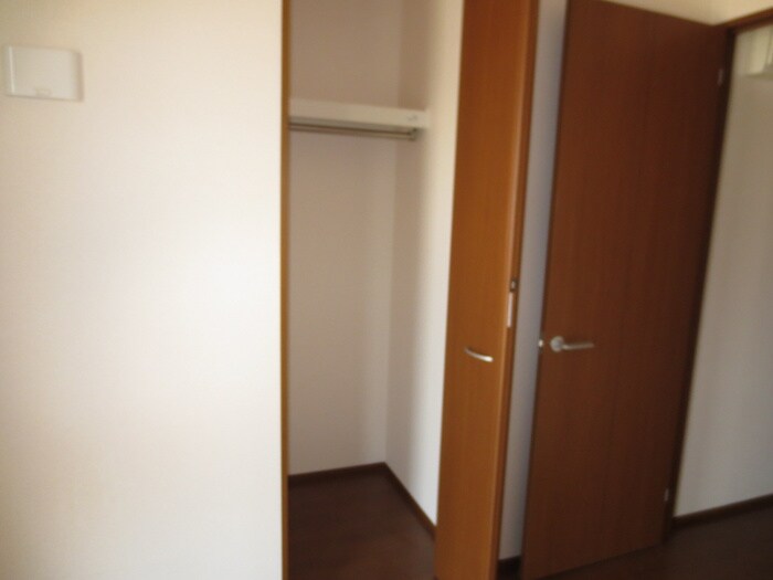 物件内観写真13　(収納)