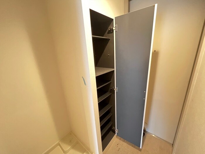 物件内観写真11　(靴箱)