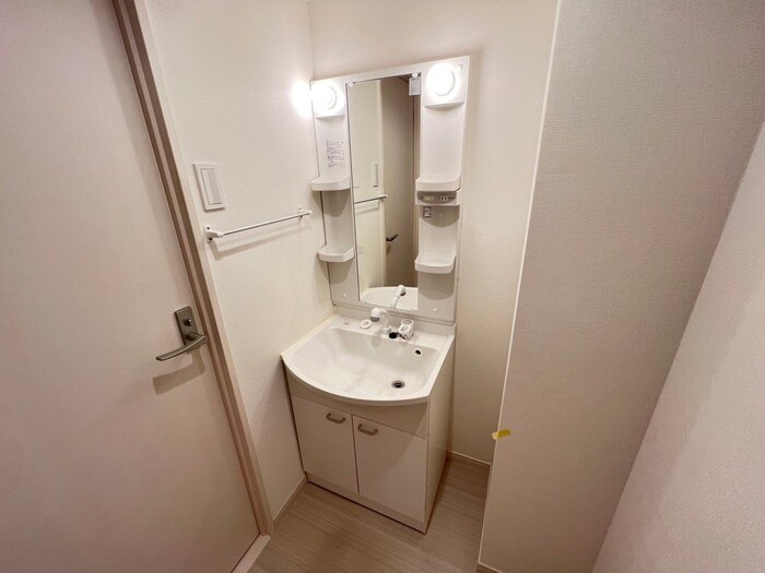 物件内観写真15　(洗面)