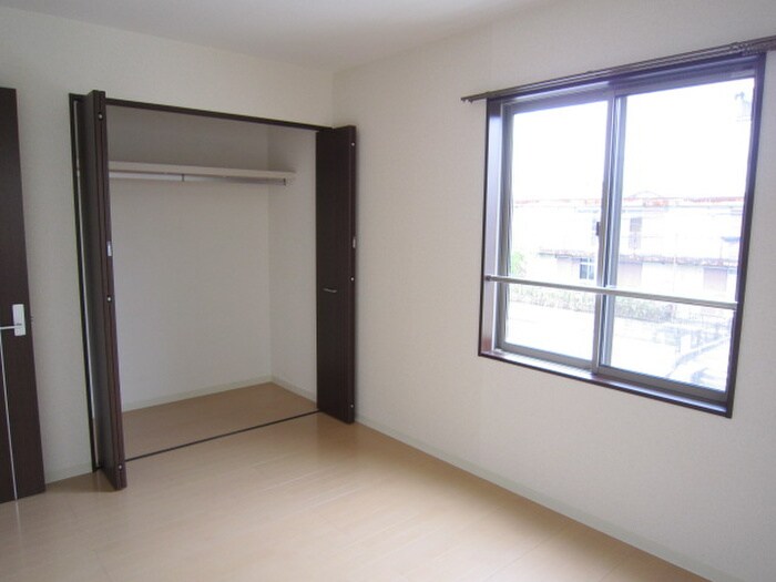 物件内観写真11　(収納)