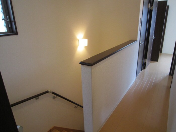 物件内観写真18　(廊下)