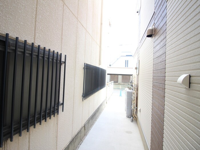 物件内観写真16　(室内からの展望)