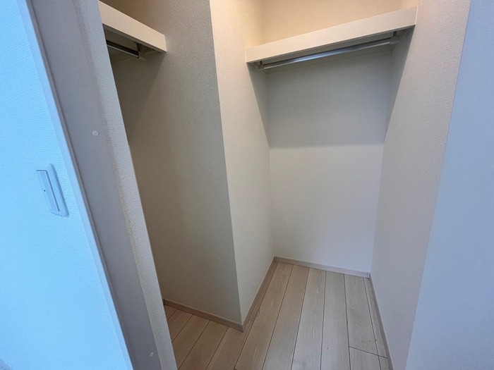 物件内観写真12　(収納)