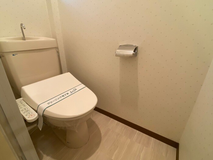 物件内観写真13　(トイレ)