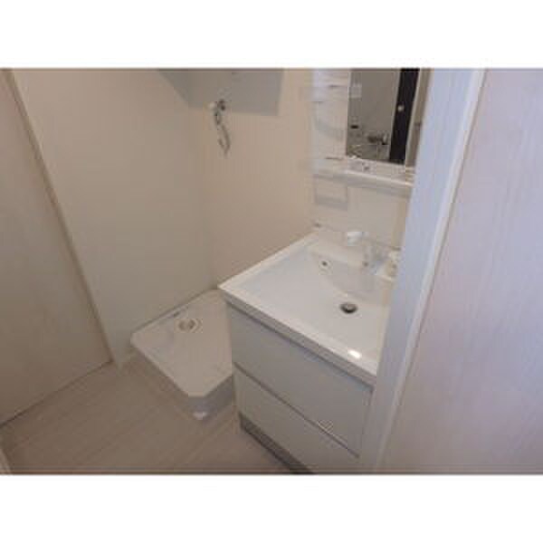 物件内観写真9　(洗面)