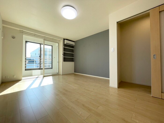 物件内観写真1　(居室)