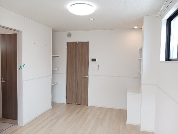 物件内観写真9　(居室)