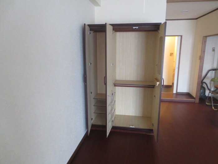 物件内観写真12　(収納)