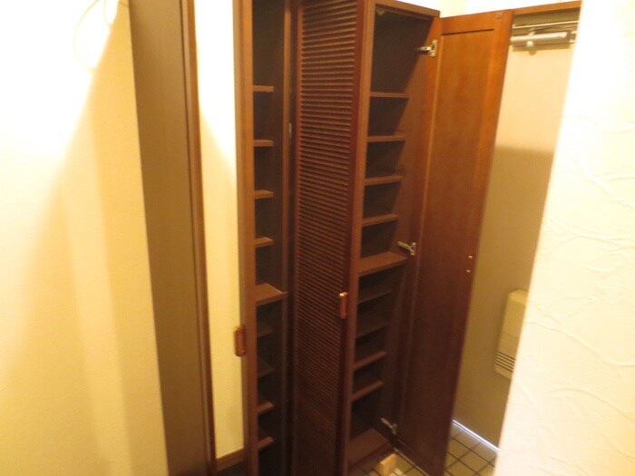 物件内観写真14　(靴箱)