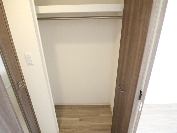 物件内観写真18　(収納)