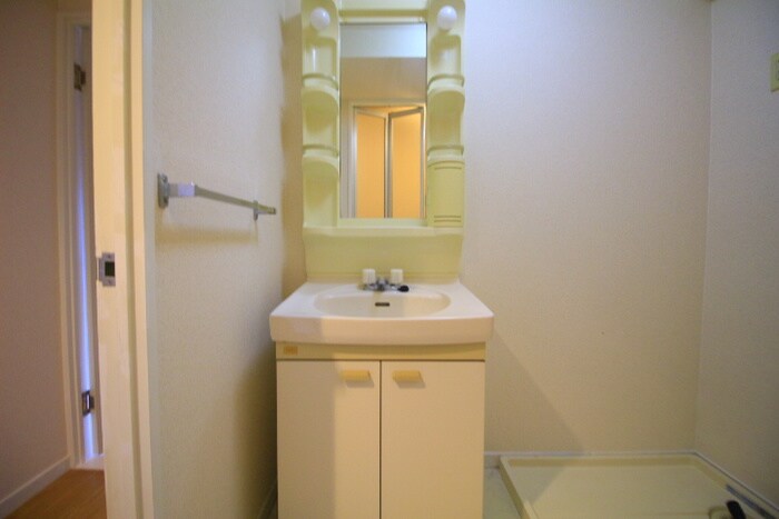 物件内観写真10　(洗面)