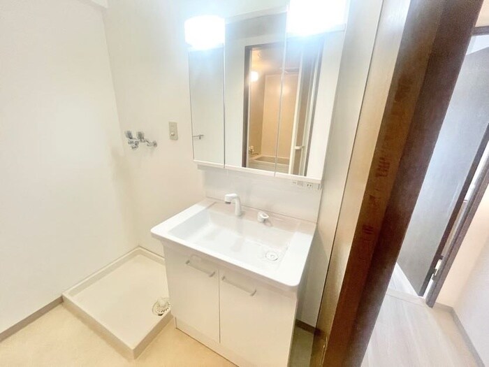 物件内観写真11　(洗面)