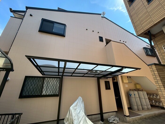 物件外観写真5　(エントランス部分)