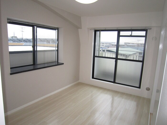 物件内観写真7　(居室)