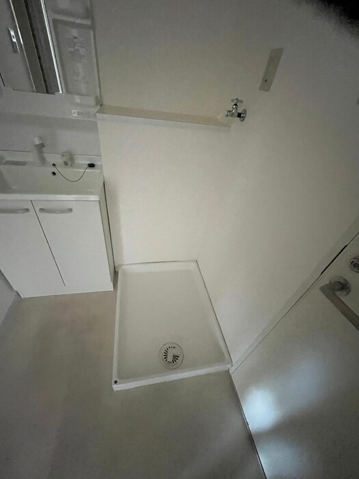 物件内観写真18　(洗濯機置場)