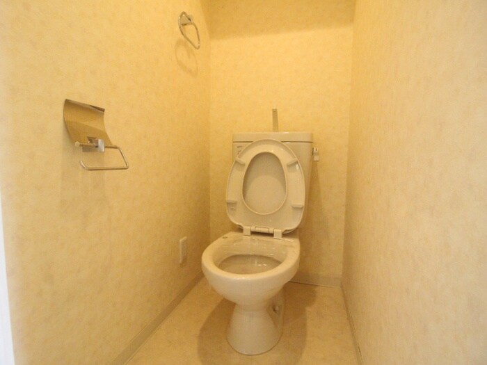 物件内観写真11　(トイレ)