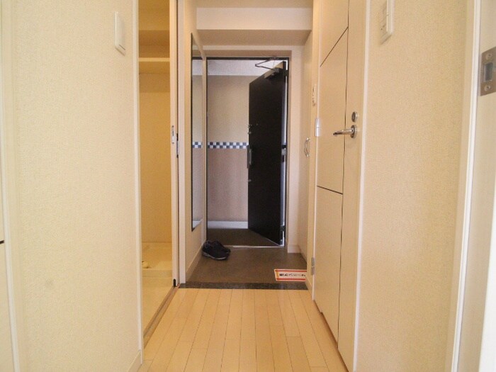 物件内観写真19　(廊下)