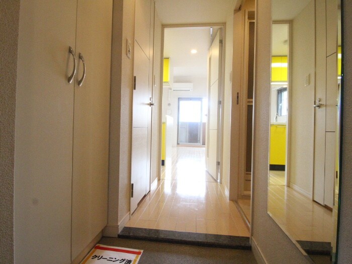 物件内観写真22　(玄関)