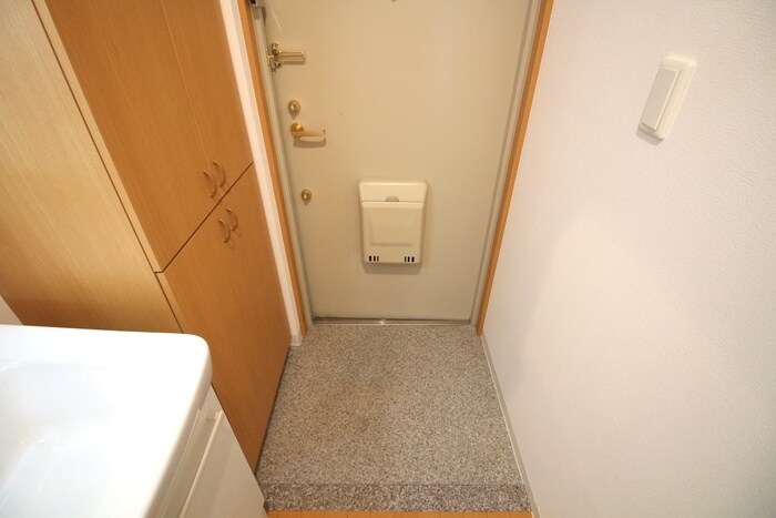 物件内観写真14　(玄関)