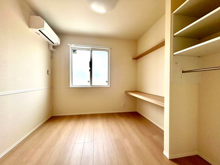 物件内観写真5　(居室)