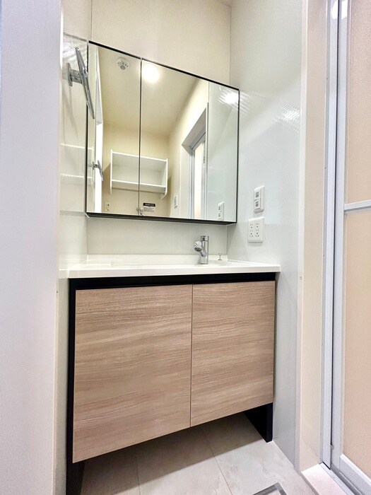 物件内観写真9　(洗面)