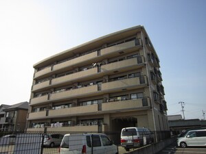 カンタベリーコート外観写真