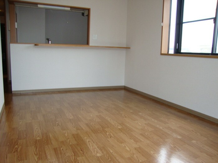 物件内観写真4　(居室)