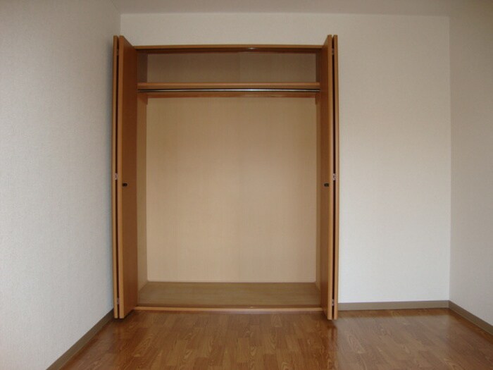 物件内観写真6　(収納)