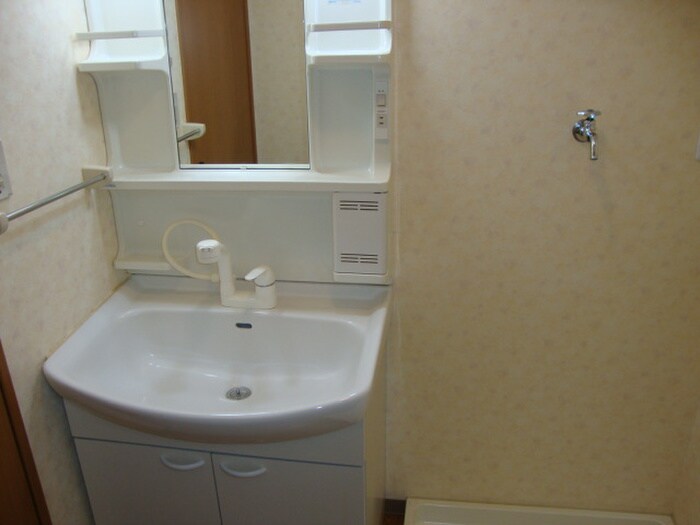 物件内観写真8　(洗面)