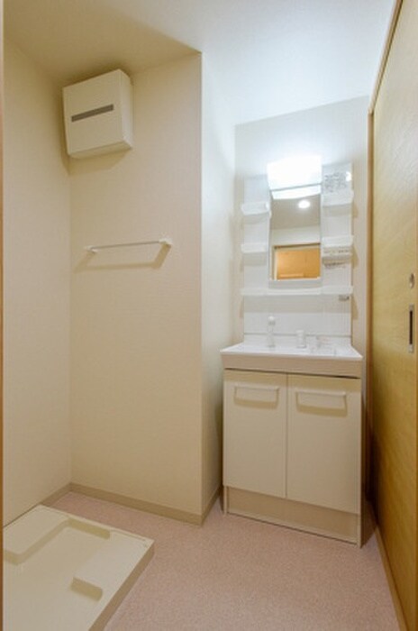 物件内観写真8　(洗面)