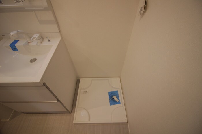 物件内観写真16　(洗濯機置場)