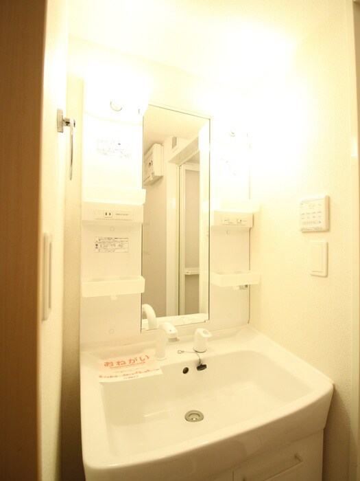 物件内観写真13　(洗面)