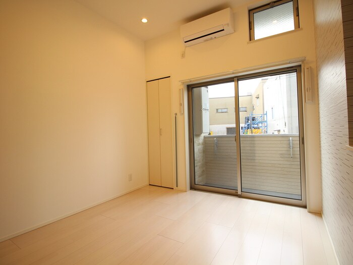 物件内観写真13　(居室)