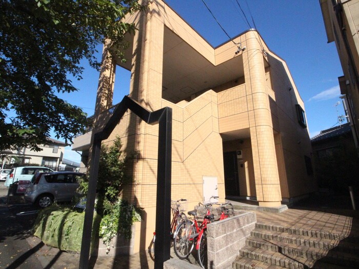 物件外観写真2　(外観写真)