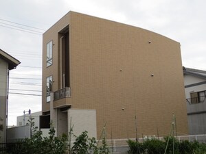 アンプリオ　エス外観写真