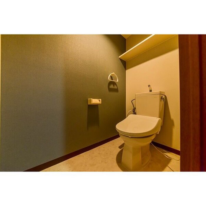 物件内観写真8　(トイレ)